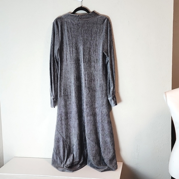 NWT, Soft Surroundings Salvaza Silver Gray Velvet Midi Dress sz M (10-12) - Picture 5 of 11